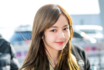 Lisa duoc khen xinh hon khi khong de toc mai hinh anh
