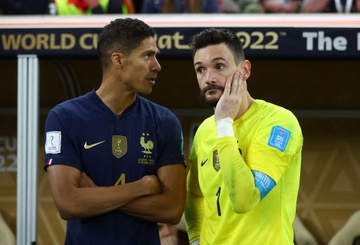 Vi sao Varane tu gia tuyen Phap hinh anh
