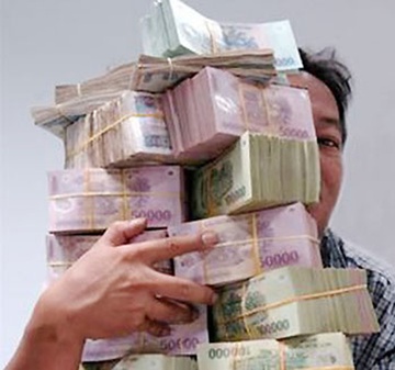Nhung nguoi trung so doc dac roi trang tay o Viet Nam hinh anh