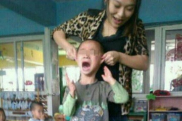 Tinh trang giao vien mam non Trung Quoc coi danh tre la duong nhien hinh anh