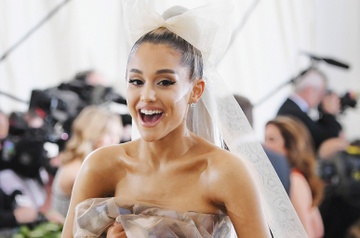 Tai sao Ariana Grande va nhieu ngoi sao chon bi mat ket hon hinh anh