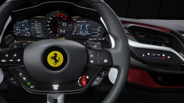 Ferrari thừa nhận phím cảm ứng trên ôtô là sai lầm