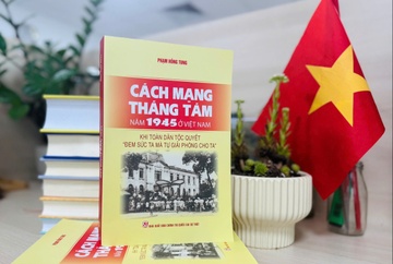 Sach moi ly giai ve thanh cong cua Cach mang Thang Tam hinh anh