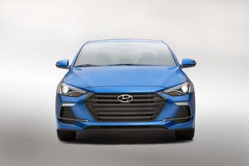 Hyundai Elantra Sport 2017 dung dong co tang ap tai My hinh anh