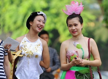 Thi sinh bat dau du thi cac mon nang khieu hinh anh