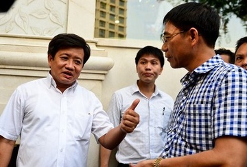 Quan 1 giai thich ve 2 van ban yeu cau ong Hai dung dep via he hinh anh