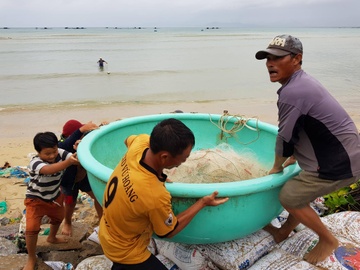 Ap thap nhiet doi di chuyen, cac tinh Nam Bo mua lon hinh anh
