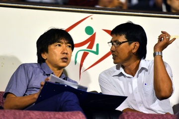 Vi sao HLV Miura khong xem HAGL da chung ket? hinh anh