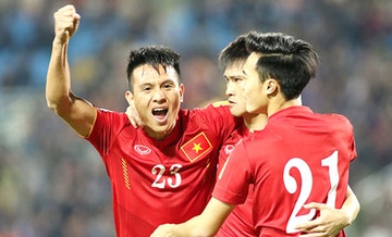 Hau ve tuyen Viet Nam len ban mo truoc them AFF Cup hinh anh