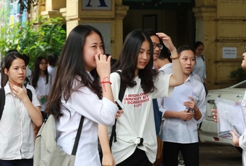 Hoc sinh khong phai hoc bu thu bay, chu nhat hinh anh