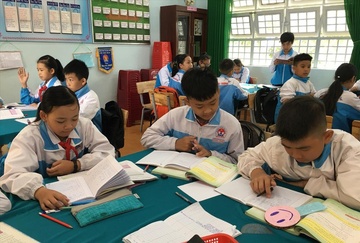 Day them, hoc them: Nhu cau hay van nan? hinh anh