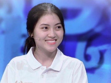 Nu sinh duoc khen ngoi khi tham gia 'Duong len dinh Olympia' hinh anh
