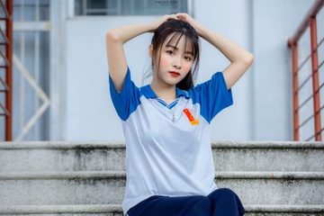 Nu sinh Bach khoa ke chuyen thuc dem lam do an hinh anh