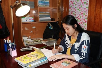 Vinh Phuc cho hoc sinh lop 12 tro lai truong tu 31/5 hinh anh