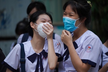Bo GD&DT cong bo diem san nganh suc khoe va su pham hinh anh