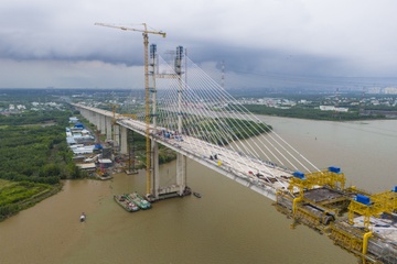 Hai cầu dây văng tĩnh không cao nhất Việt Nam sau 10 năm khởi công