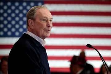 Ty phu Bloomberg that bai trong canh bac hon nua ty USD hinh anh