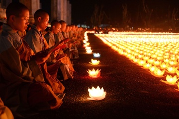 Y nghia cua Dai le Phat dan Vesak hinh anh