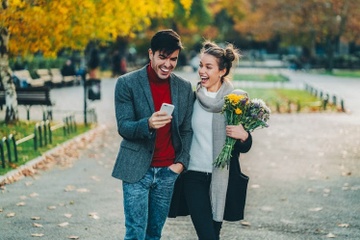 Ban muon tinh yeu hay mot moi quan he? hinh anh