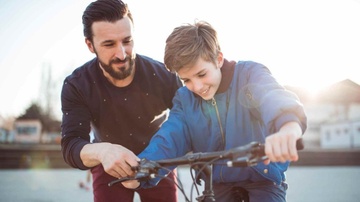 Ban la kieu cha me phan ung hay tu dieu chinh? hinh anh