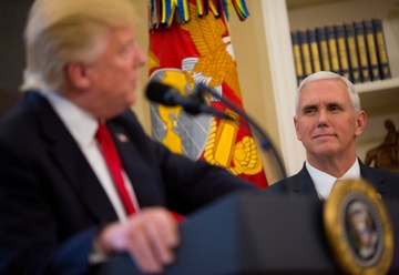Nghi ngai ve Trump, phe Cong hoa am tham tim ung vien moi cho 2020 hinh anh