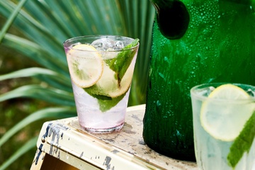 Chill tai nha voi cocktail chanh bac ha hinh anh