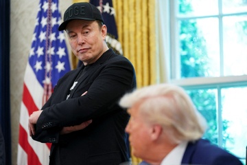 Cu tri My phot lo dang moi cua Elon Musk hinh anh
