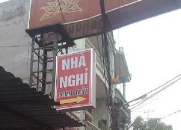 Chong cao thu lap muu cho vo di 'ngoai tinh' de cuop hinh anh