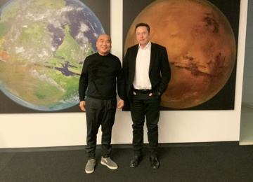 Doanh nhan nguoi Indonesia chi tien mua co phieu ung ho Elon Musk hinh anh