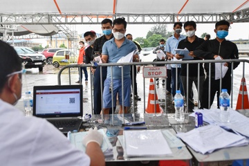 100% nguoi dan tren 18 tuoi tai Ha Noi deu da duoc tiem 2 mui vaccine hinh anh
