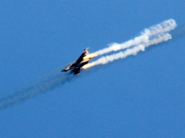 Nga doa tan cong tra dua sau vu My ban roi may bay Syria hinh anh