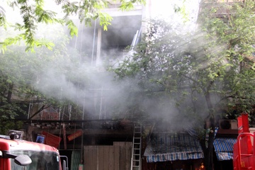Chay nha ban vang ma o quan 11 hinh anh