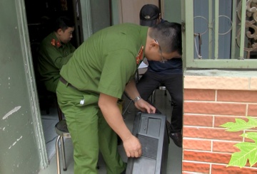 Ong ‘trum’ 52 tuoi cam dau duong day danh bac truc tuyen nghin ty hinh anh