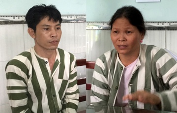 Khoi to 2 cong nhan tham gia nem da vao canh sat hinh anh