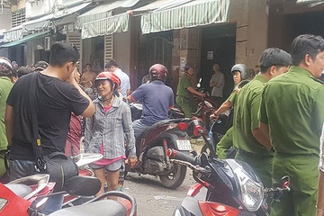 Nguoi dan ong tu vong sau khi bi dua ve tru so cong an hinh anh