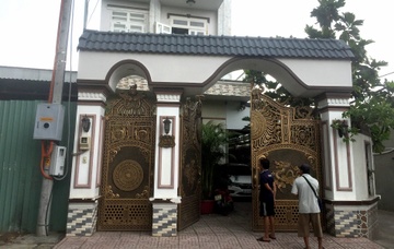 Nghi pham sat hai chu can nha 3 tang o TP.HCM ra dau thu hinh anh