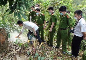 Hai buc tam thu o hien truong vu thi the chay den hinh anh