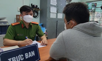 Loi khai cua nguoi doa dam bac si Benh vien Nhan dan Gia Dinh hinh anh