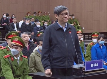 Cuu Bo truong Nguyen Thanh Long: 'Bi cao rat an han, xot xa, dau kho' hinh anh