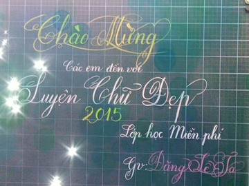 Chang thac si phu Thien Truong viet chu dep me man hinh anh