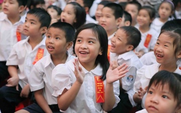 'Se het dung nang doi khach trong khai giang' hinh anh