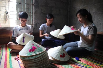 Duong den giang duong cua 3 chi em theu non la hinh anh