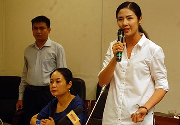 Hoa hau Ngoc Han gop y du thao van kien Dai hoi Dang hinh anh