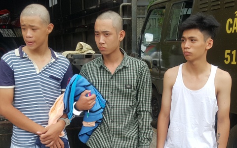 Bat nghi can tham gia giet nguoi anh 1