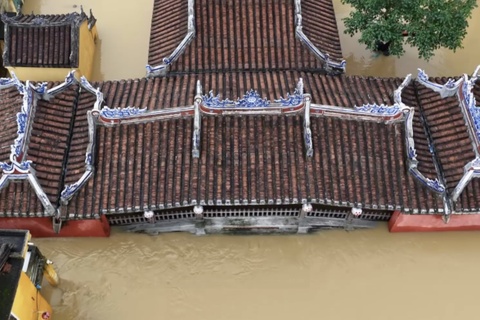 Hom truoc con ngap toi noc nha, pho co Hoi An 'tai sinh' sau mot dem hinh anh