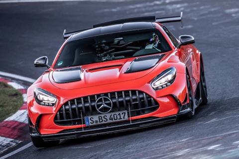 Mercedes-AMG dat muc tieu doanh so toan cau 200.000 xe hinh anh
