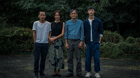 phim Duong quang pho chieu anh 3