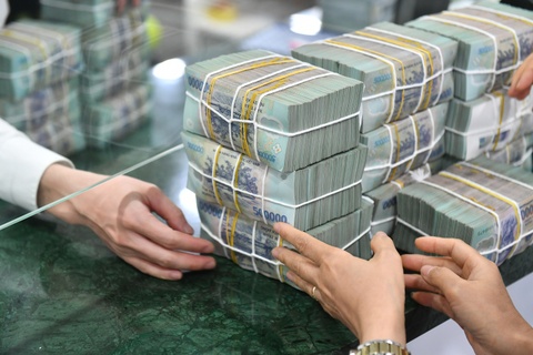 Gui ngan hang 8,5 trieu dong bao lau moi nhan duoc 8,8 ty? hinh anh