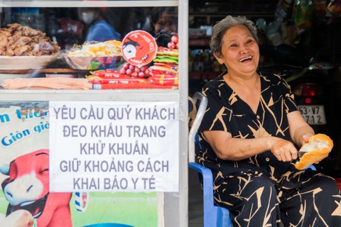 Banh mi Ba Tau 45 nam noi tieng tai TP.HCM anh 1