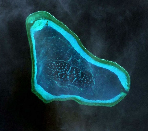 Ảnh chụp bãi Scarborough từ trên không. Ảnh: globalsecurity.org